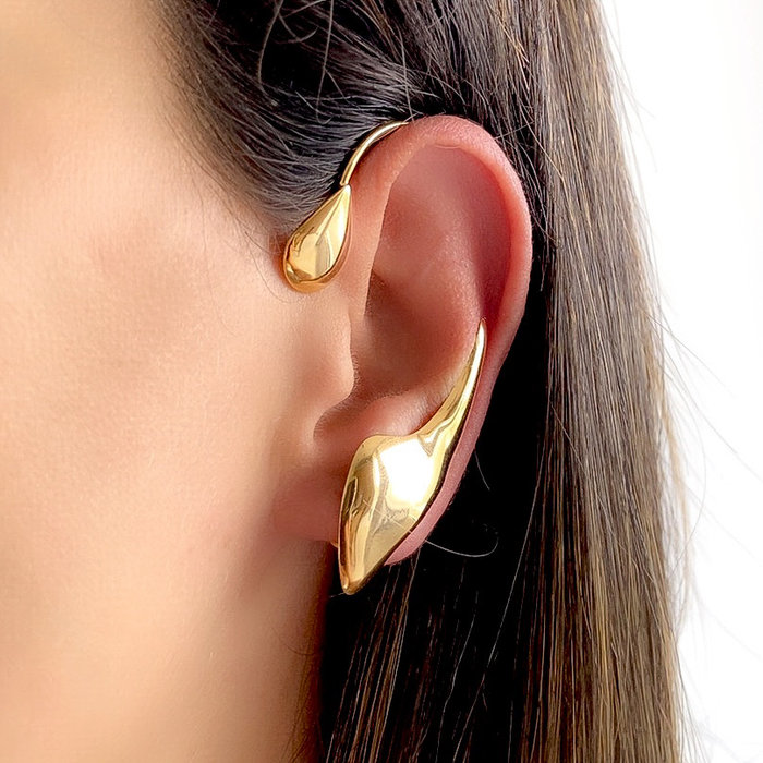 Brinco Assimétrico Barbara