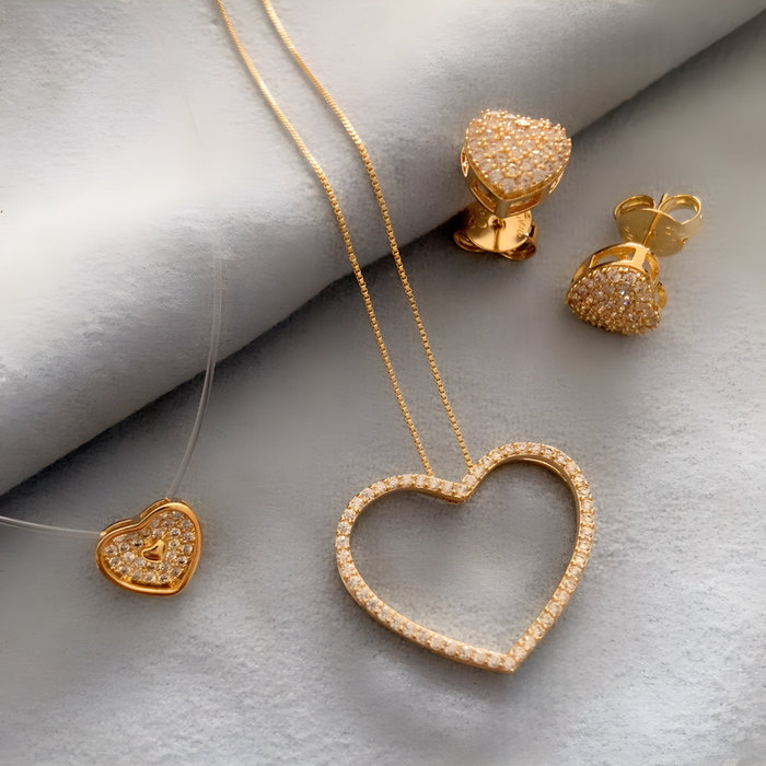 Colar Coração Flutuante