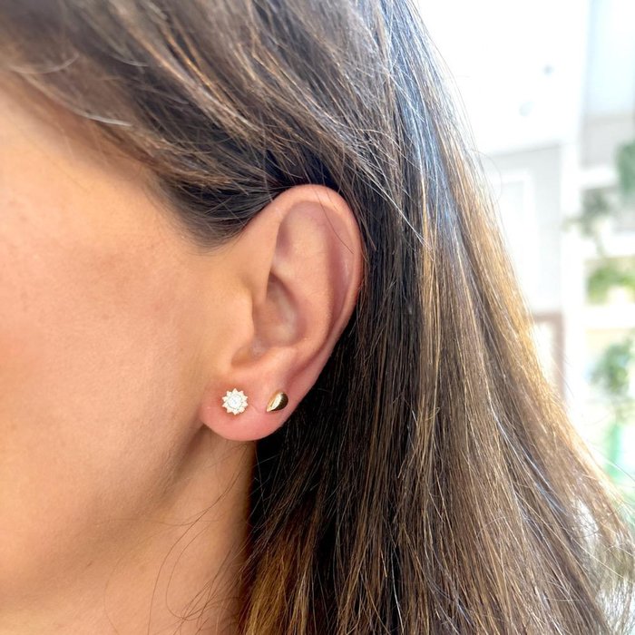 Brinco Flor Pq Aurora Zircônia