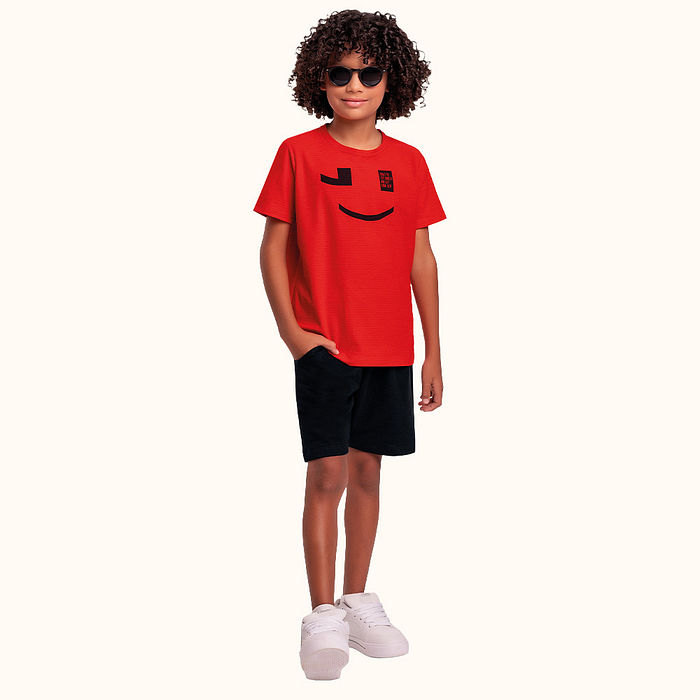 Conjunto camiseta em malha florence e bermuda em moletinho com bolso funcional