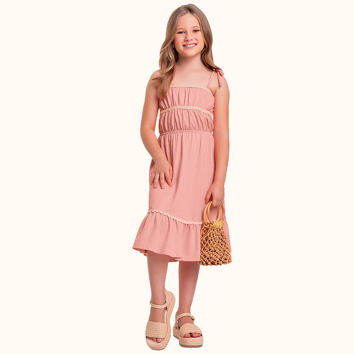 Vestido em malha favo com alça de amarração e detalhe em renda