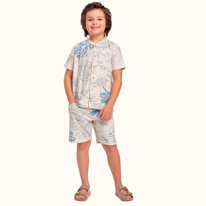 Conjunto camiseta em meia malha flamê e bermuda em moletinho flamê com botão funcional