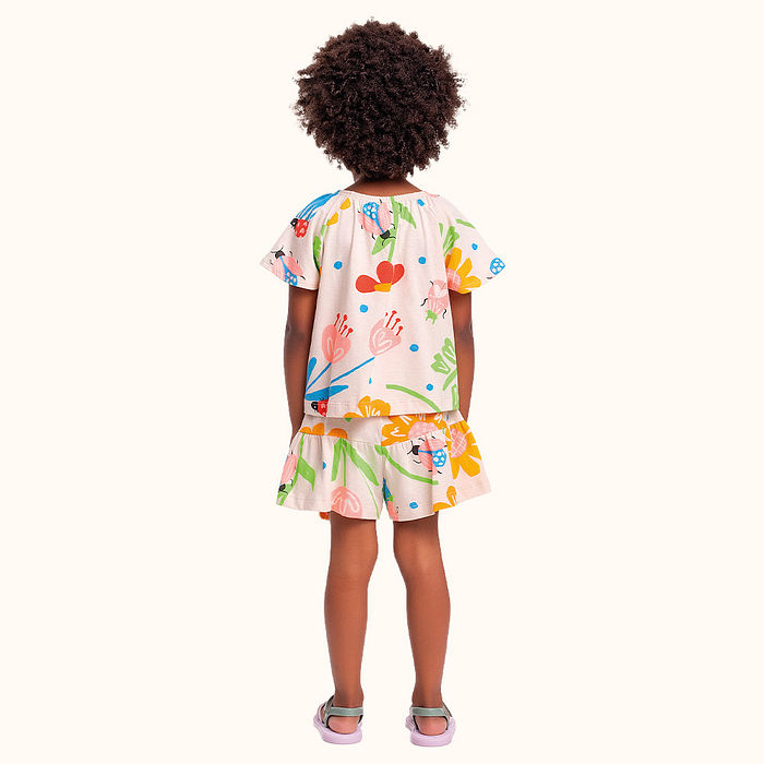 Conjunto bata e short estampa vibrante com cadarço decorativo