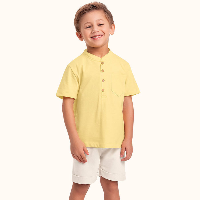 Conjunto camisa gola padre em meia malha e bermuda em moletinho com barra dobrada