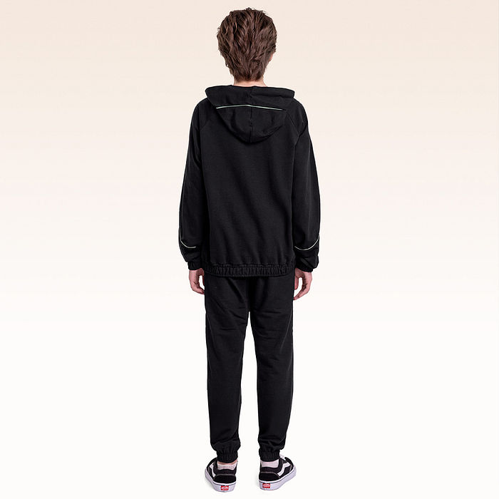 Conjunto blusão com capuz e calça