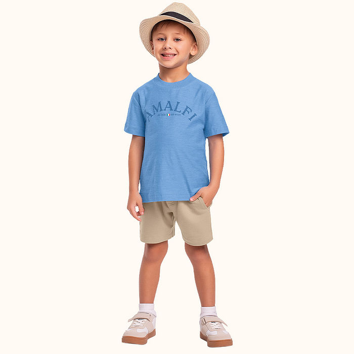 Conjunto camiseta em meia malha flamê e bermuda em moletinho com bolso funcional