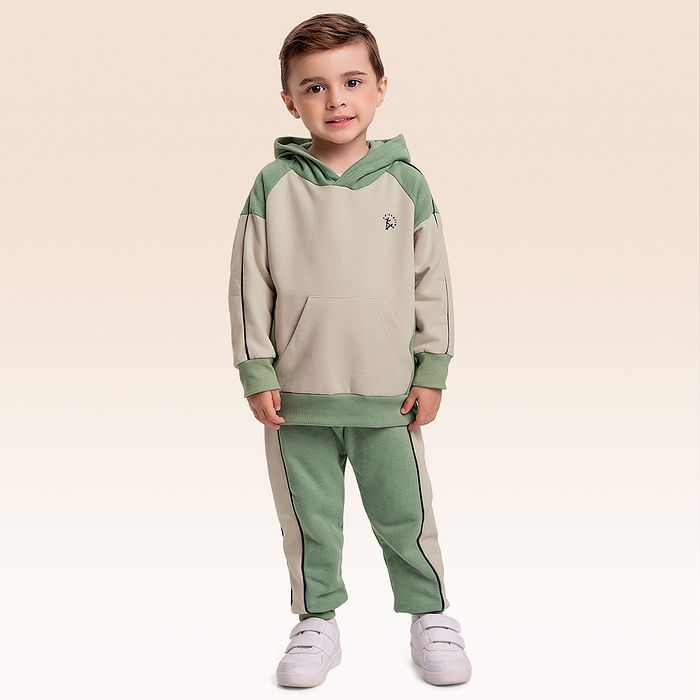 Conjunto blusão com capuz e calça