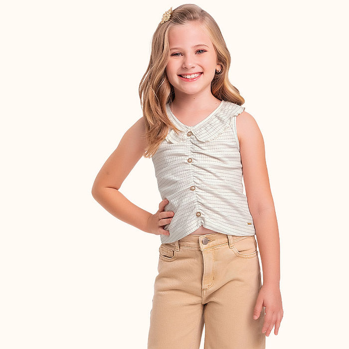 Blusa em ribana lurex com botão decorativo e lastex