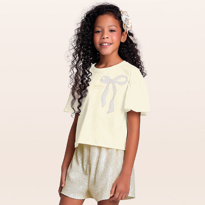 Conjunto blusa e short em tecido lantejoula