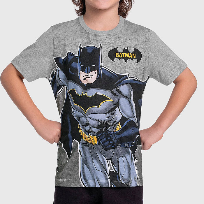 Conjunto camiseta batman e bermuda em moletinho