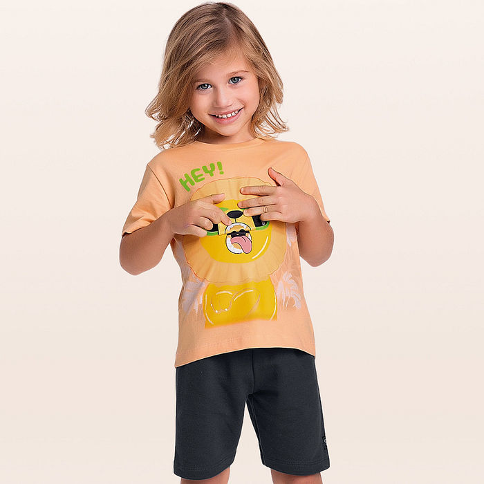 Conjunto camiseta e bermuda leão
