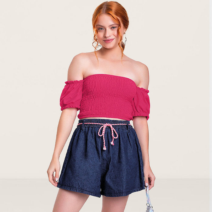 Conjunto blusa em malha florence e short em jeans