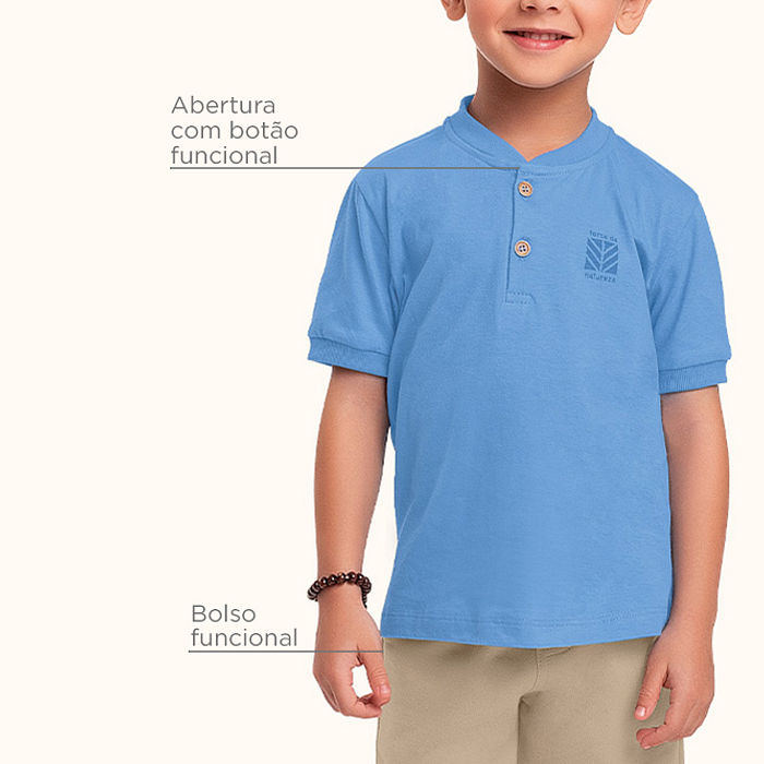 Conjunto em meia malha com abertura com botão funcional e bermuda em moletinho