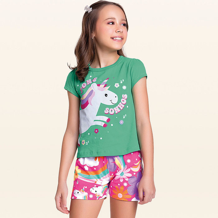 Conjunto pijama blusa e short unicórnio