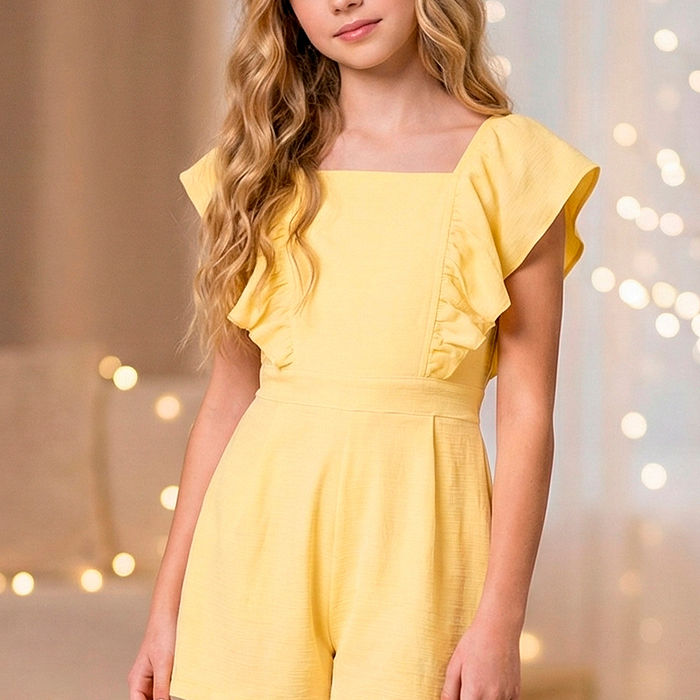 Macacão juvenil tricot com lástex e babados