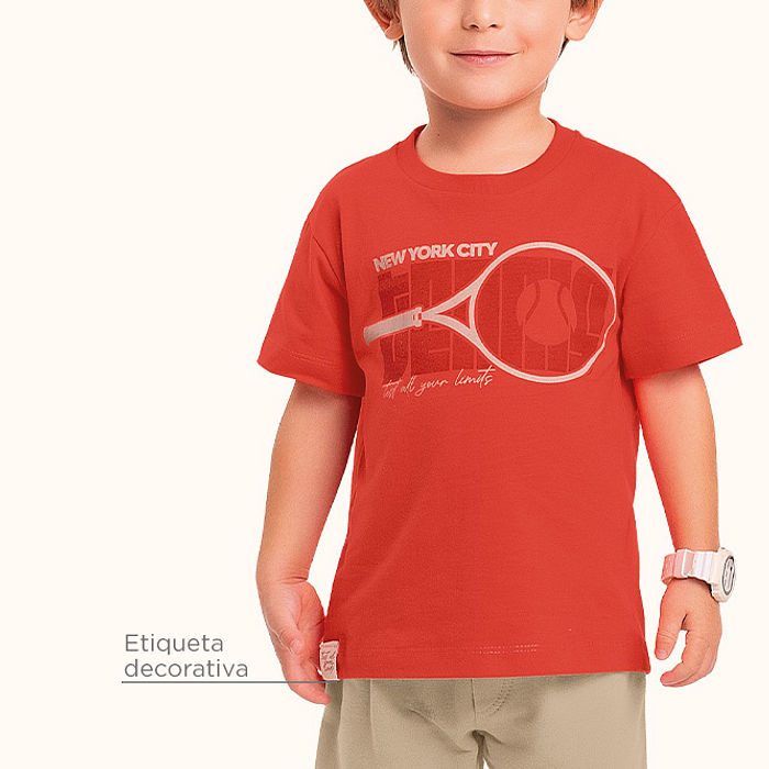 Conjunto camiseta em meia malha e bermuda em moletinho com barra dobrada