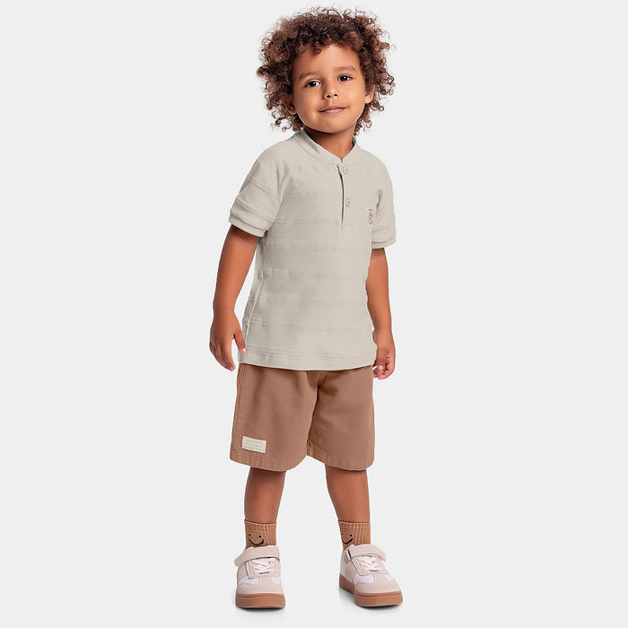 Conjunto camisa gola padre em malha textura corrente e bermuda em sarja yari