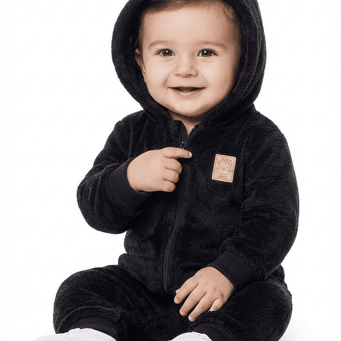 Macacão manga longa com capuz em tecido fleece teddy