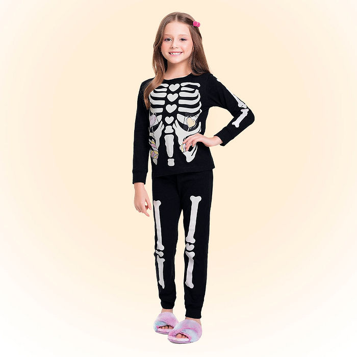 Conjunto pijama blusa manga longa e calça em meia malha