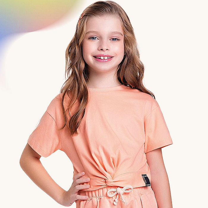 Blusa em meia malha detalhe em transpasse