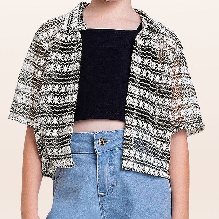 Camisa em tecido rendado