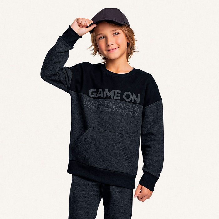 Conjunto blusão e calça em moletom