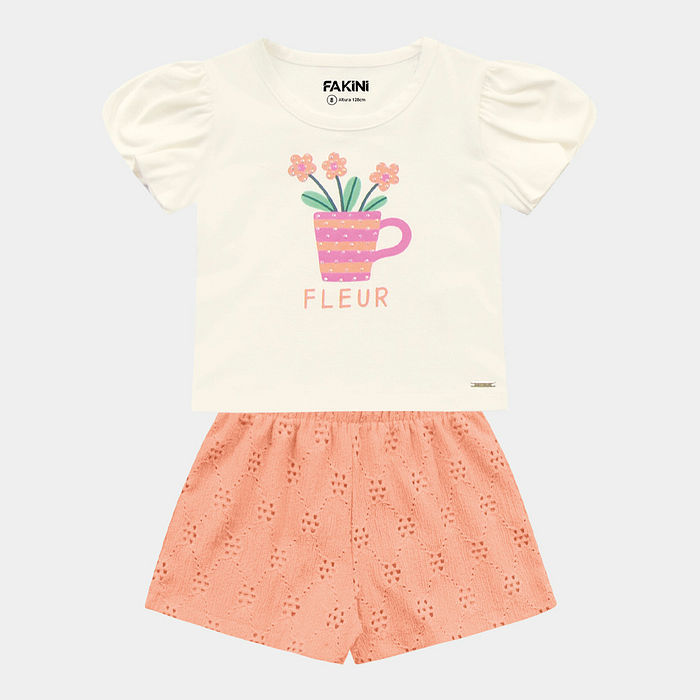 Conjunto blusa de flor e short em tecido laise
