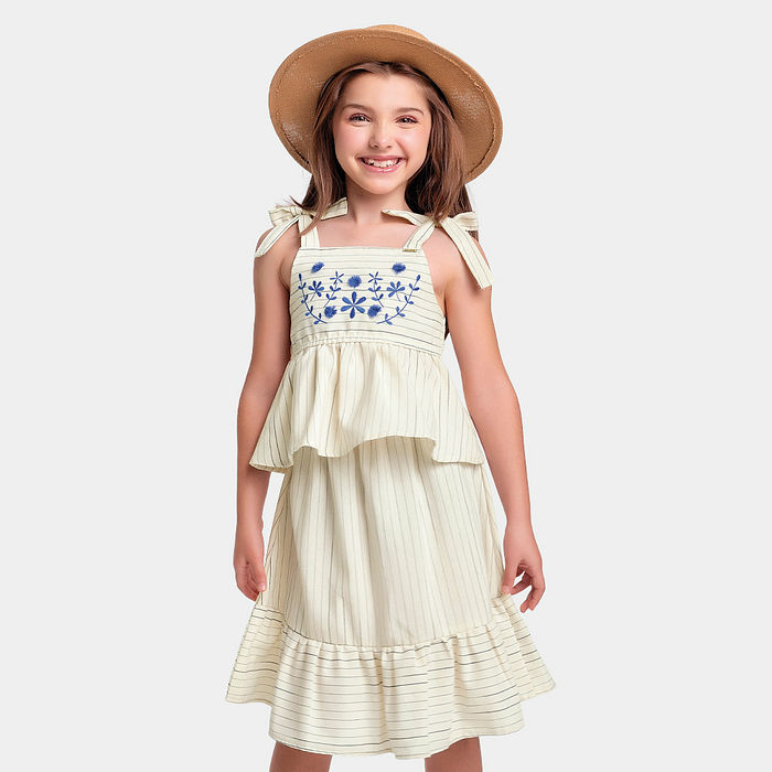 Conjunto regata e saia em tecido ecotex flamê com alças de amarração e bordado