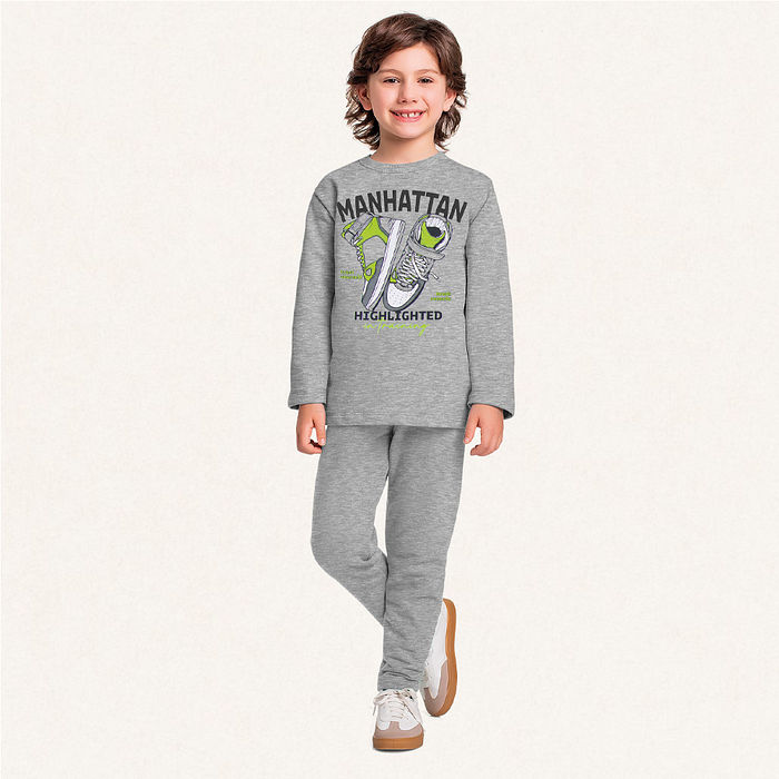 Conjunto blusão e calça em moletom manhattan