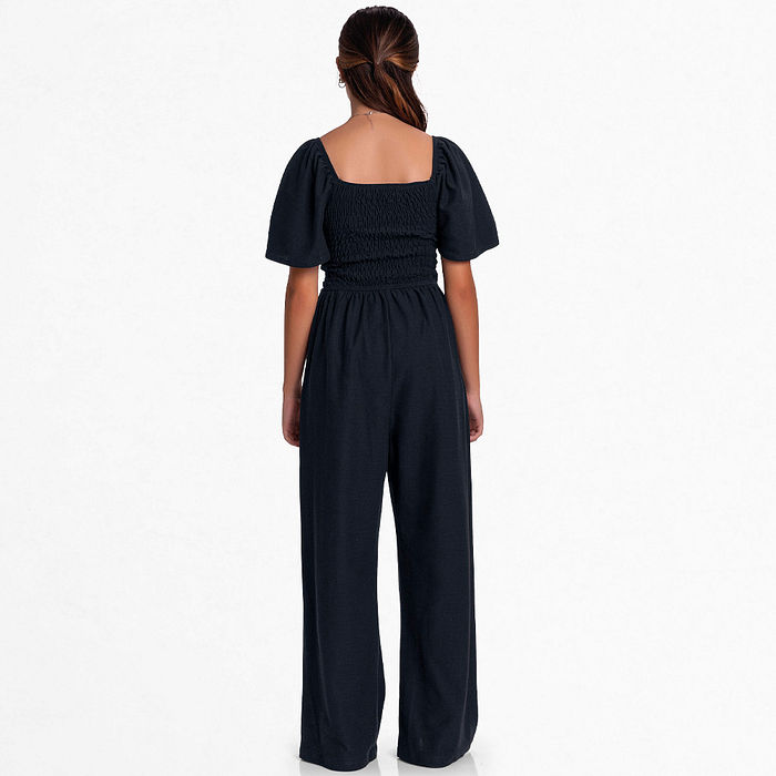 Macacão em malha florence com lastex e faixa de amarração