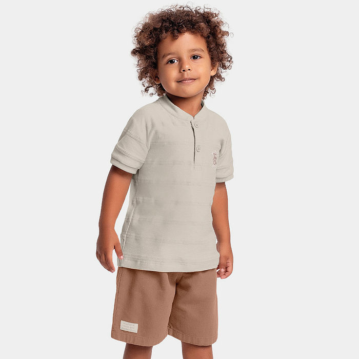 Conjunto camisa gola padre em malha textura corrente e bermuda em sarja yari