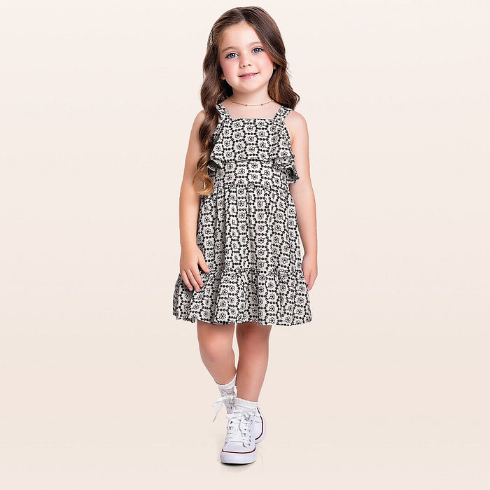 Vestido em tecido bordado flor