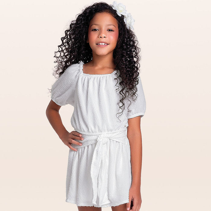 Conjunto blusa cropped e short em tecido de brilho