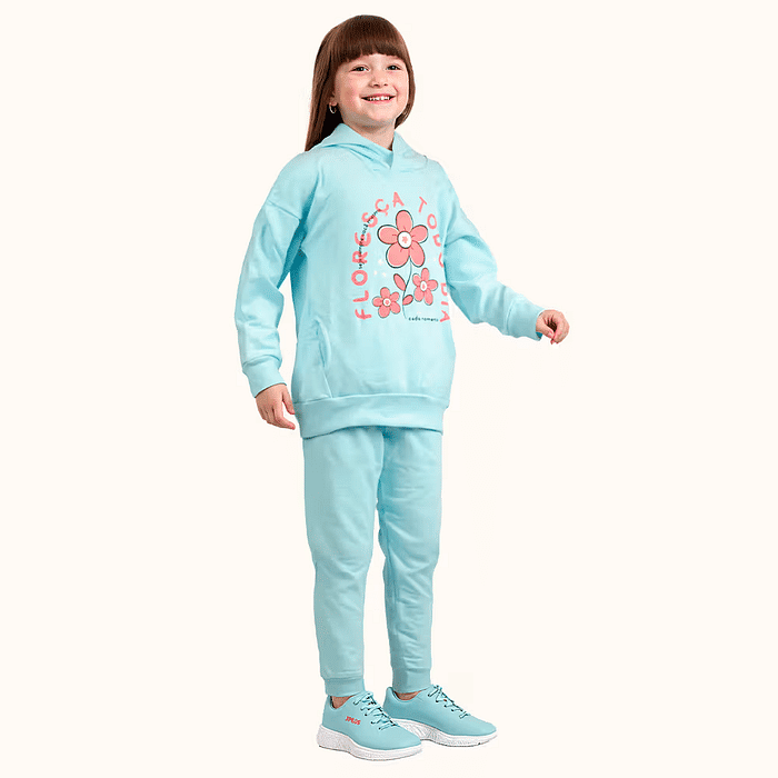 Conjunto blusão com capuz e calça em moletom