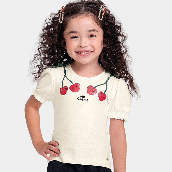 Conjunto blusa de cereja e short-saia