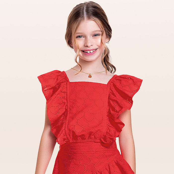 Blusa em laise coração