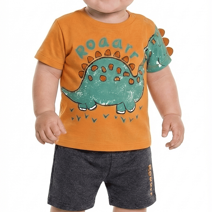 Conjunto camiseta em meia malha e bermuda em moletinho molinê