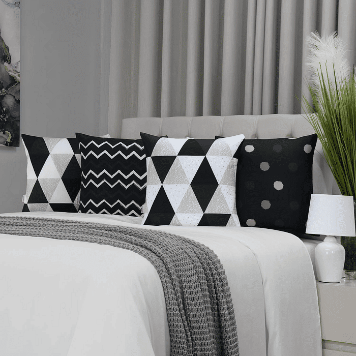 Kit: 4 Capas de Almofada Decorativas Glamour Black 