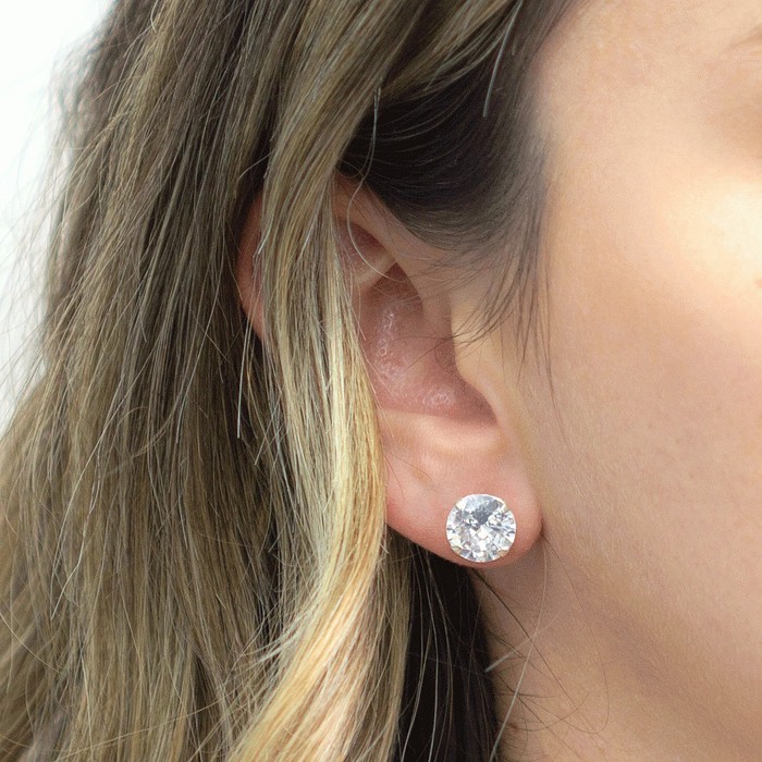 Brinco de Prata Top com Zircônia Cristal Redonda 8 MM