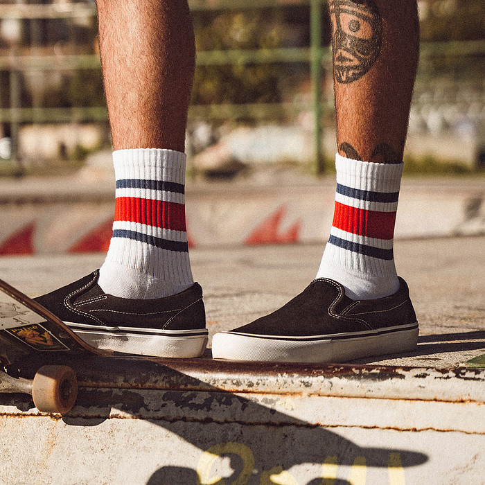 Meia Esportiva Norden Stripe Branco e Vermelho