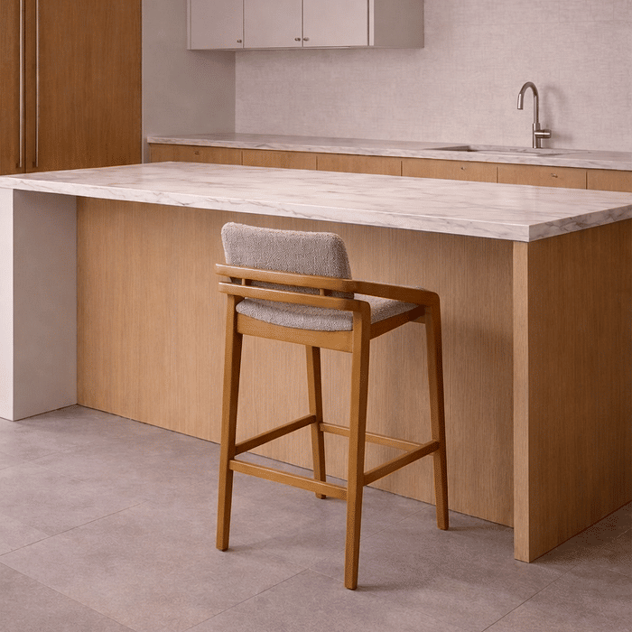 Banqueta Alta Positano Estofada em Madeira Maciça para Área Gourmet