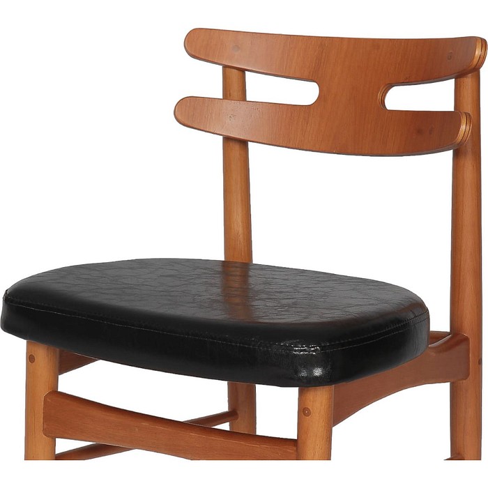 Cadeira HW Verniz Mel com Assento em Courrissimo Preto