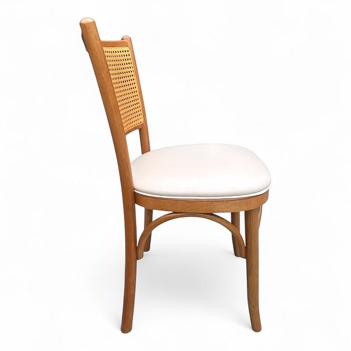 Cadeira Luxemburgo Cor Mel Assento Estofado Courissimo Creme