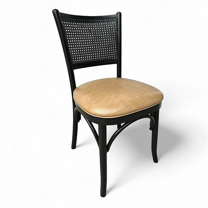 Cadeira Luxemburgo Cor Preta Assento Estofado Itapema Bege