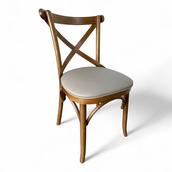 Cadeira Espanha no Castanho com Assento em Facto Fendi