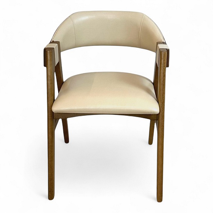 Cadeira Aruba Castanho Assento Estofado Courissimo Creme