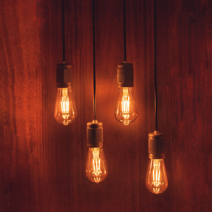 Lampada Led Blumenau Filamento ST64 4W 2.400K E27 Bivolt