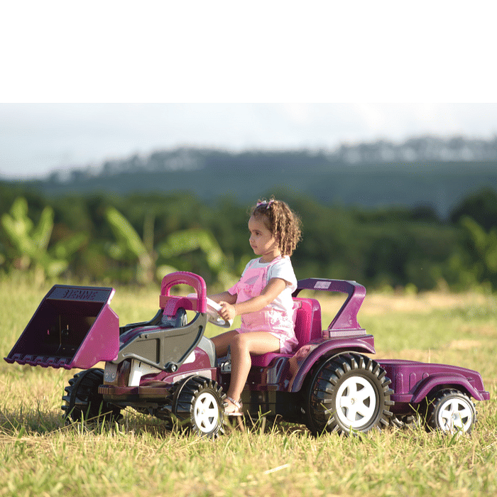 Trator Big Lady Boos com PÁ