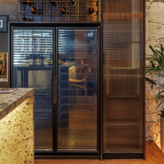 CERVEJEIRA VERTICAL 200 LITROS CV200 PORTA ESQUERDA