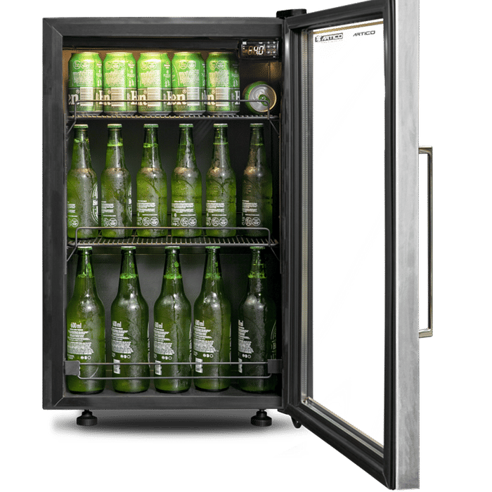 Cervejeira CVA100 com porta aberta